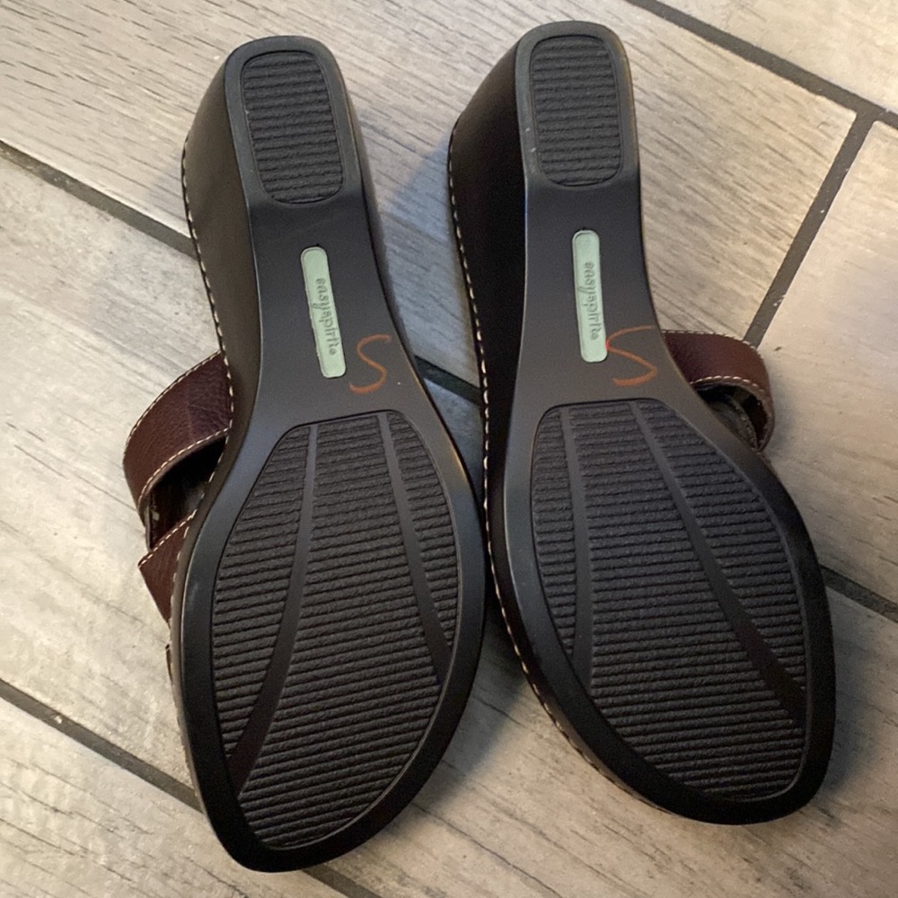 Easy Spirit Casual Slip On Leather Sandals Size 8M Brown Adjustable - Picture 4 of 8